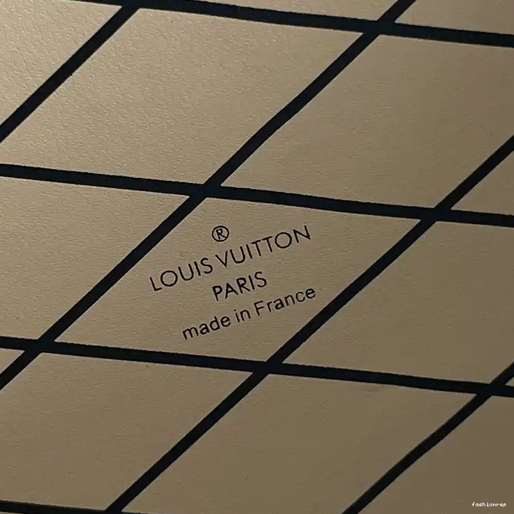 Fashionrepsfam ru Bag LV 2304DJ0060 0810